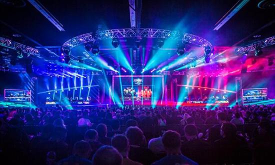 它超越了国 它超越了国