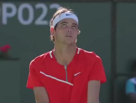 表现得更加 表现得更加